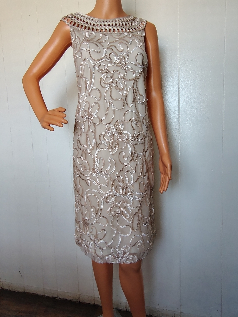 Jessica H Elegant Sequin Embellished Sleeveless Dress in Taupe Size 16